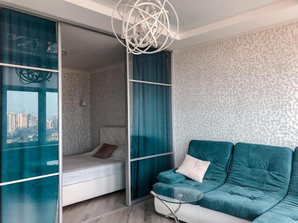 M&P Vip Appartments In Arkadia أوديسا المظهر الخارجي الصورة