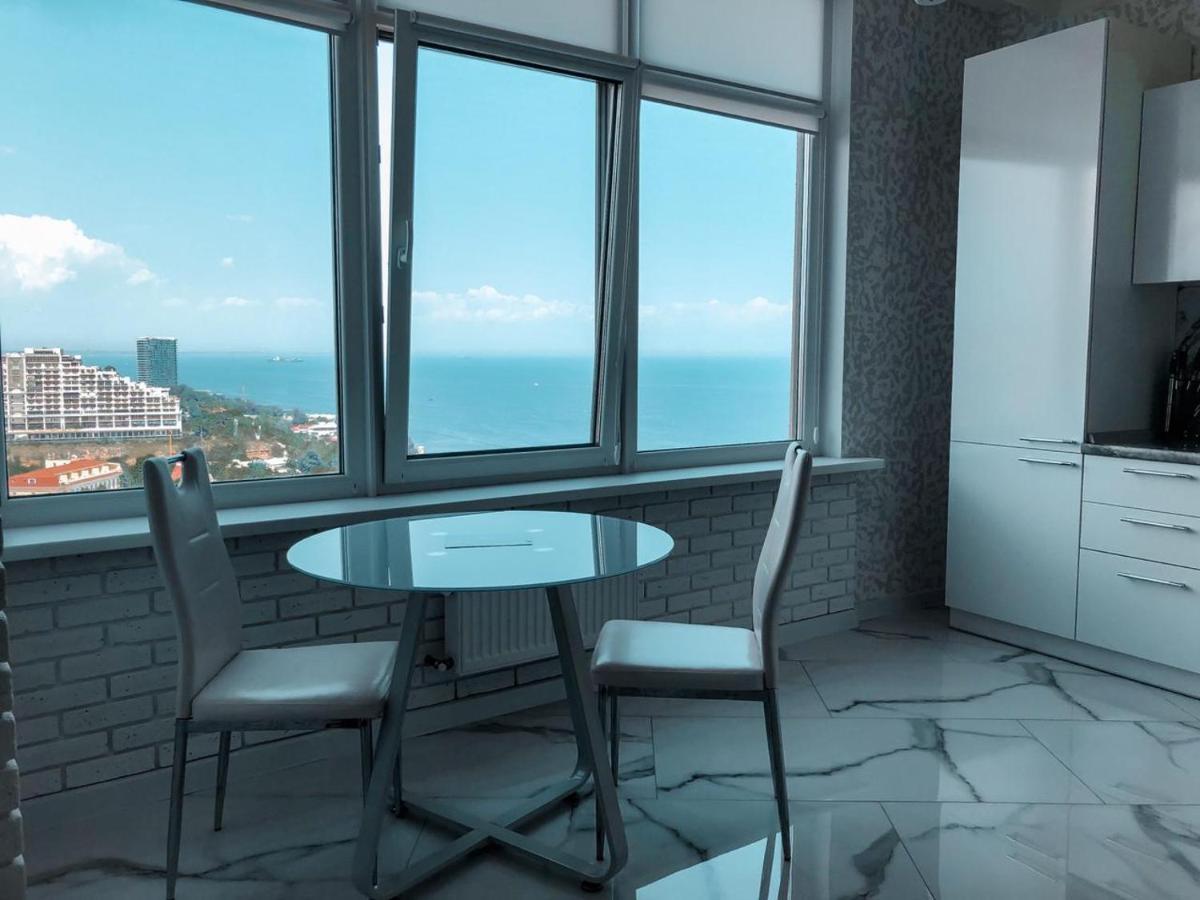M&P Vip Appartments In Arkadia أوديسا المظهر الخارجي الصورة
