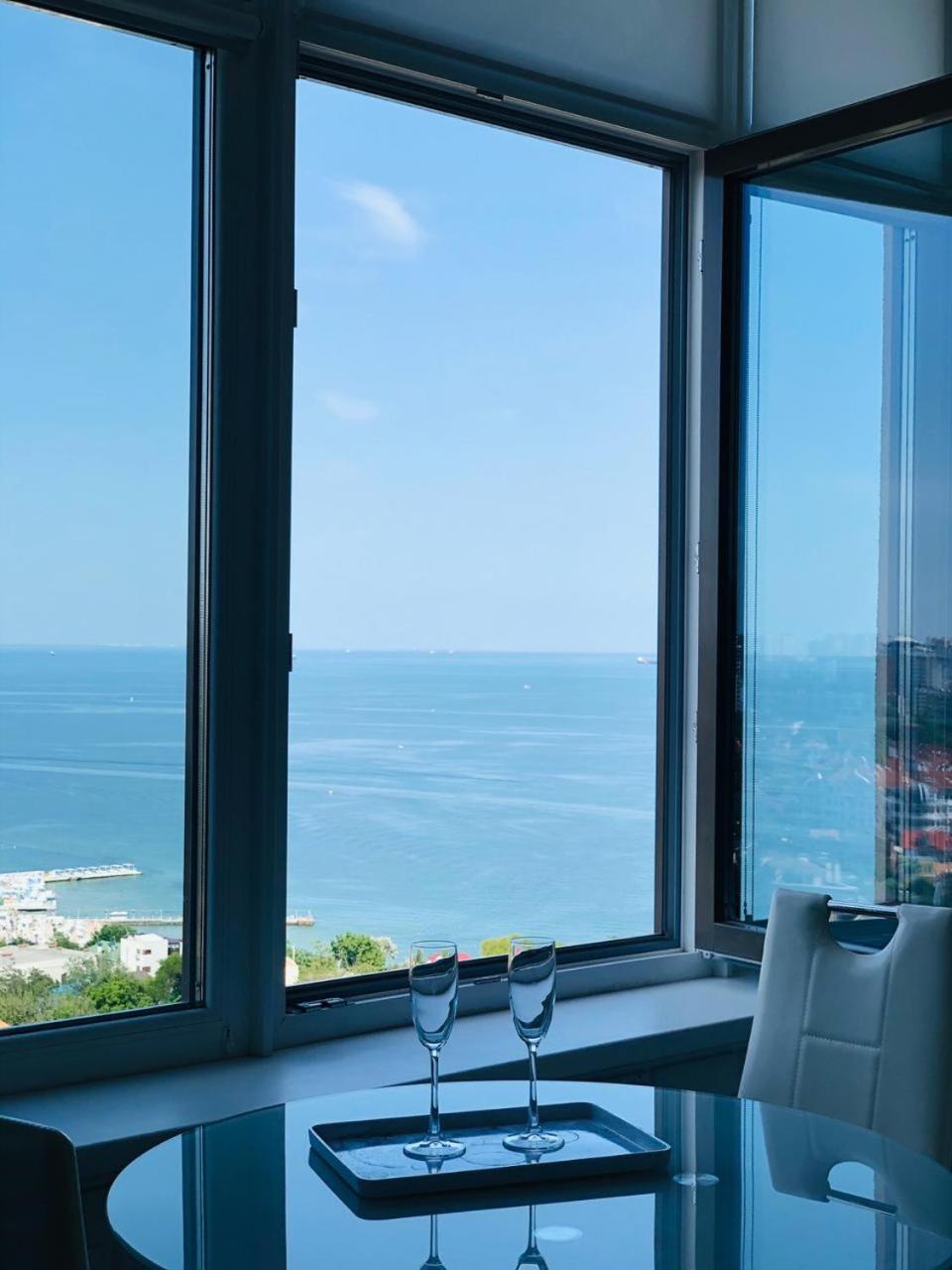 M&P Vip Appartments In Arkadia أوديسا الغرفة الصورة