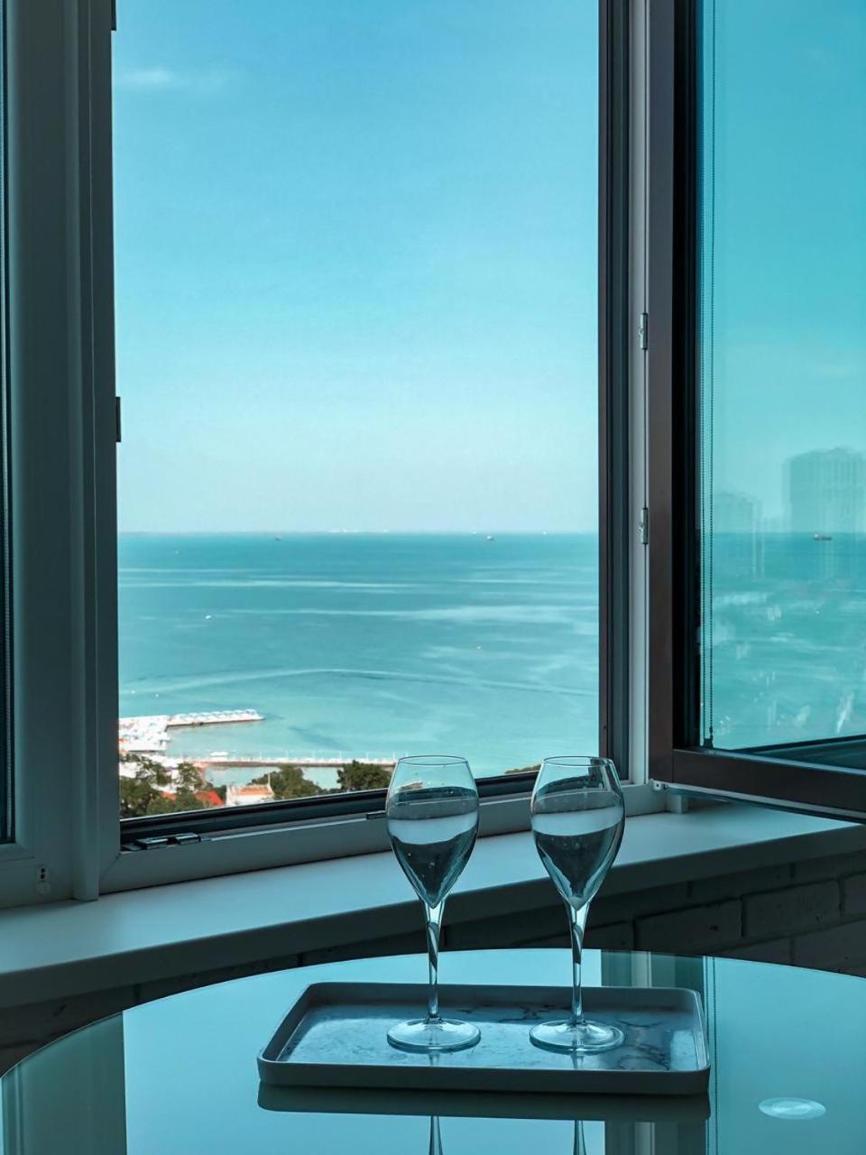 M&P Vip Appartments In Arkadia أوديسا الغرفة الصورة