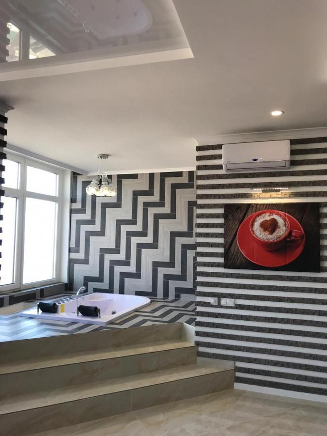 M&P Vip Appartments In Arkadia أوديسا المظهر الخارجي الصورة